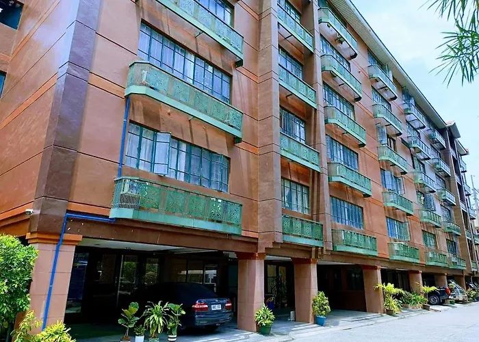 Near Airport Double Bed Condotel *